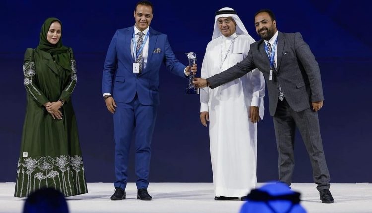 منصة «FollowICT» تحصد جائزة الصحافة العربية