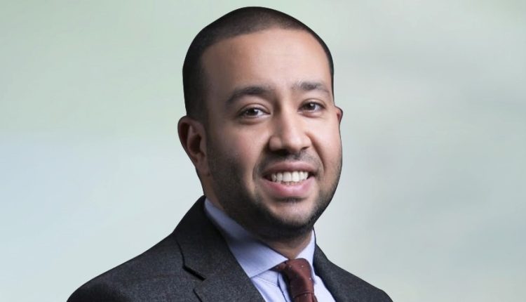 محمد نصر الدين الرئيس التنفيذي للشركة المصرية للاتصالات