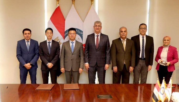 جانب من توقيع اتفاقية التعاون بين هواوي وبتروجيت