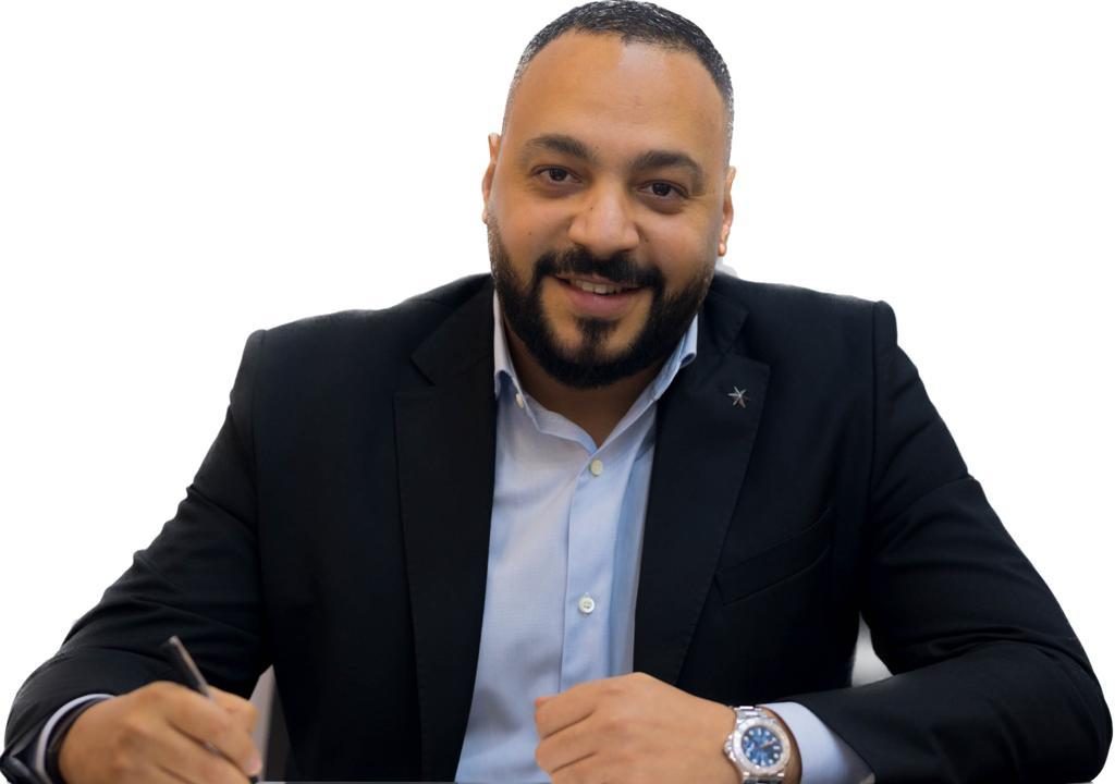 عمرو حسن رئيس القطاع التجاري لشركة نواصي للتطوير العقاري