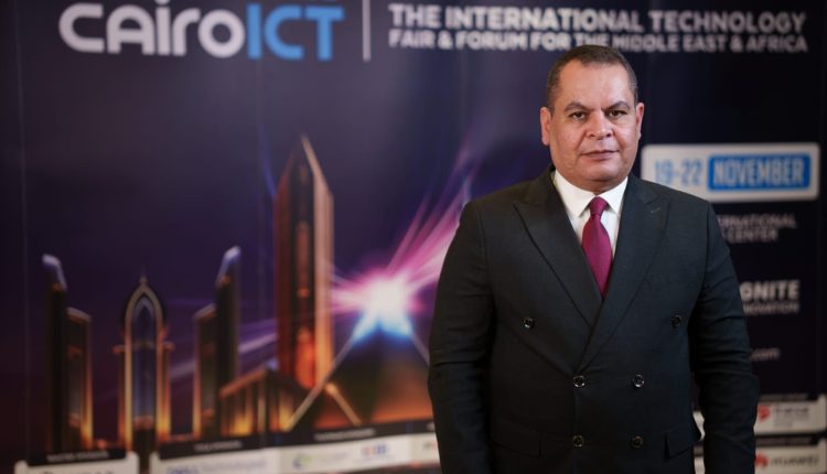 الدكتور مهندس معتز حسونة الرئيس التنفيذي لتكنولوجيا المعلومات والمدن الذكية - شركة ميدار