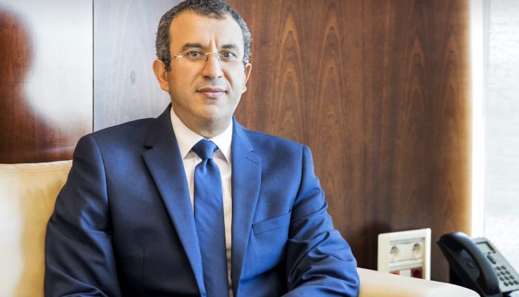 حسام حسين