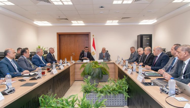 اجتماع وزيرا الإسكان والري