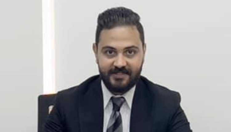  أحمد عزت مدير القطاع التجارى لشركة البروج