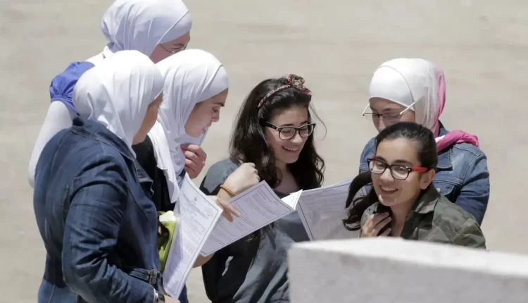 طلاب الثانوية