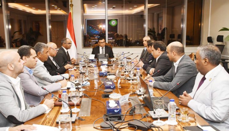 اجتماع وزير الإسكان