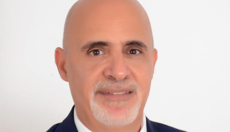 محمد فؤاد الخبير العقاري