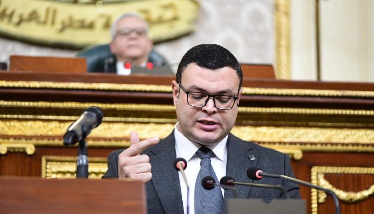 وزير الإسكان