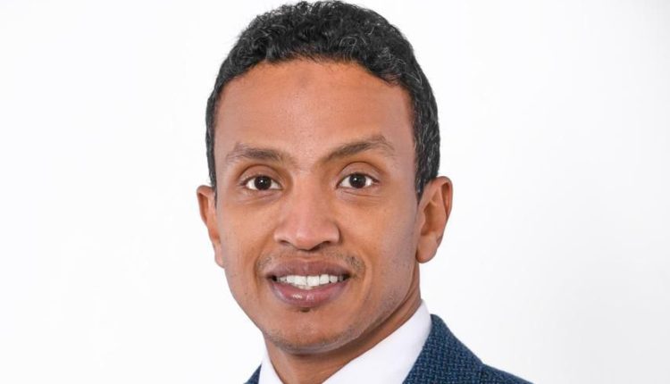 الدكتور أيمن بن خليفة الرئيس التنفيذي والعضو المنتدب لشركة المطورون العرب القابضة