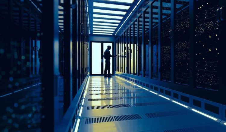 صناعة مراكز البيانات