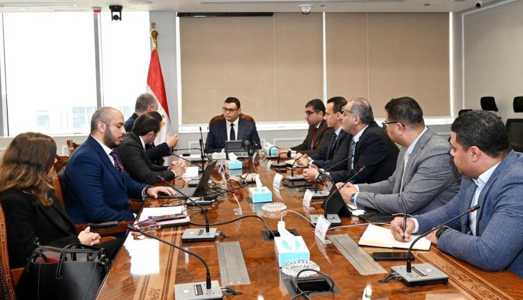 مناقشة مقترح تنمية غرب رأس الحكمة 