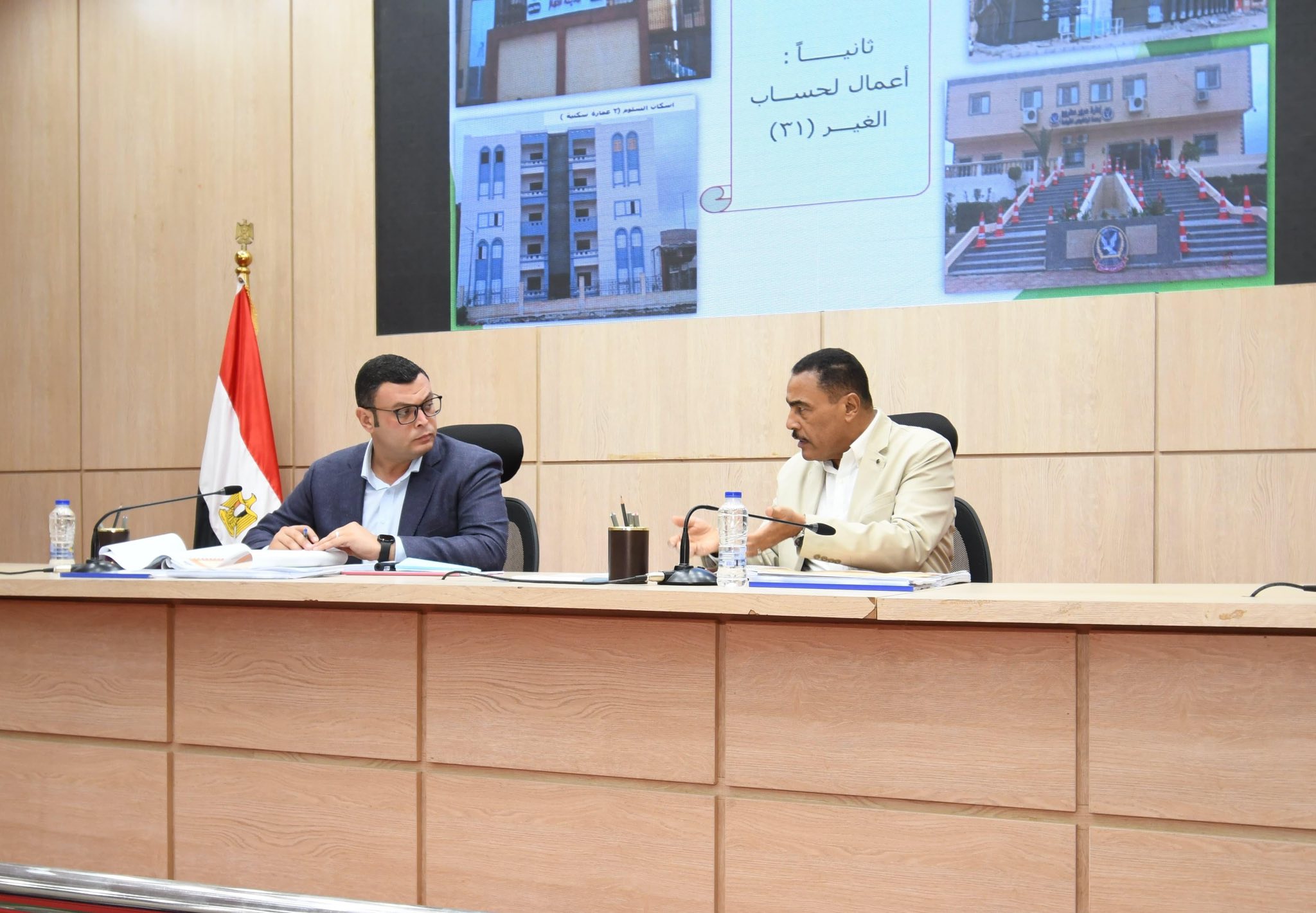 اجتماع وزير الإسكان في مطروح