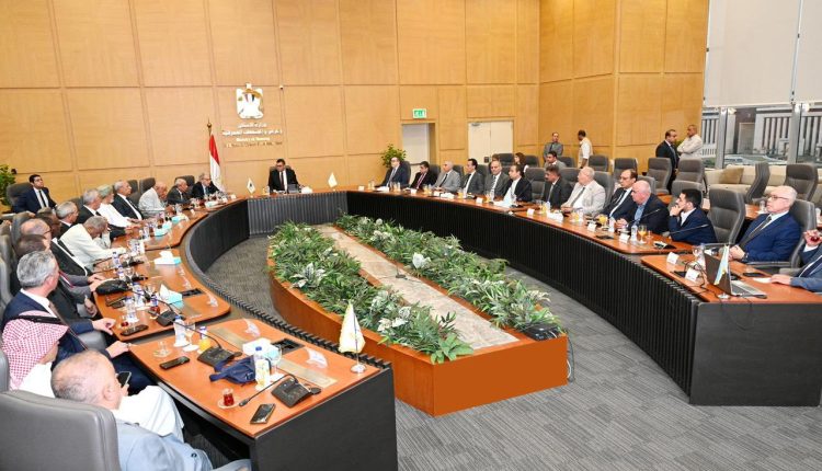 اجتماع وزارة الإسكان
