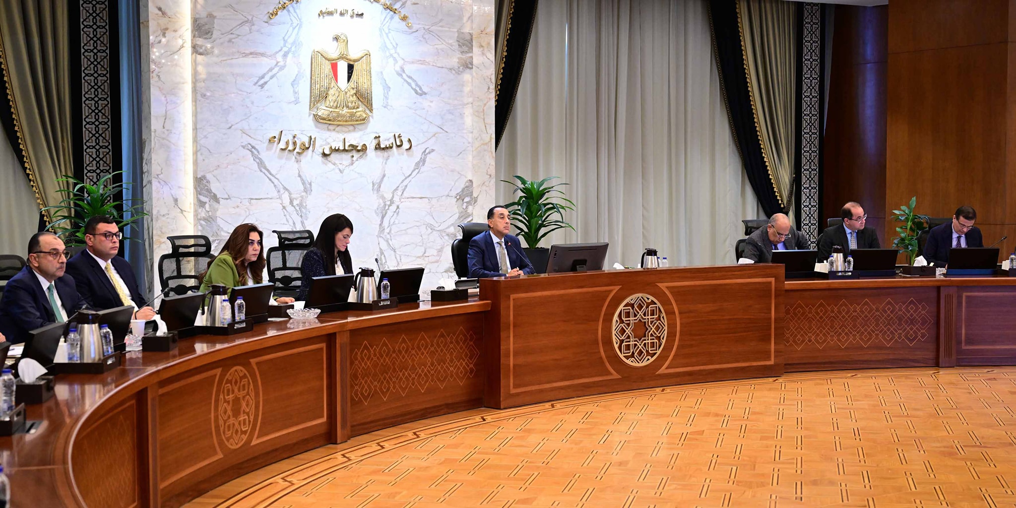 اجتماع اللجنة العليا لوثيقة ملكية الدولة