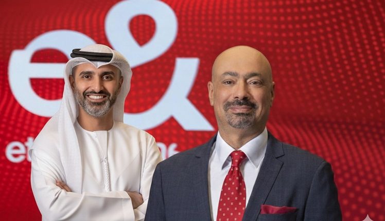 حاتم دويدار - مسعود م. شريف محمود